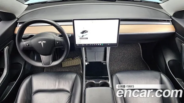 Tesla Model 3 2020 thumb 7