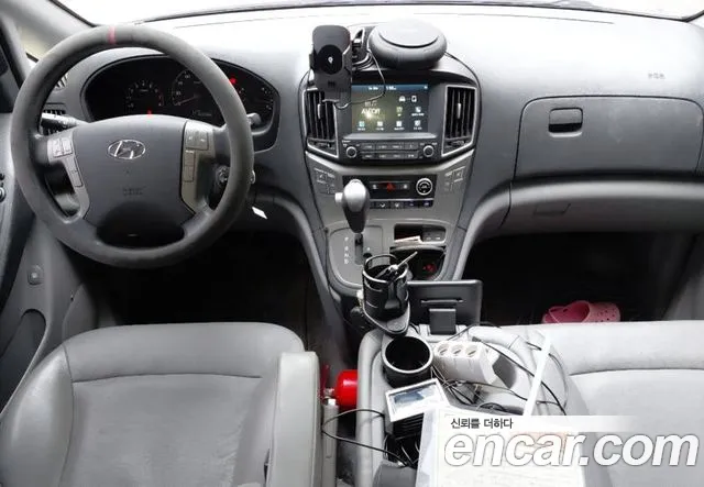 Hyundai Starex 2019 thumb 4