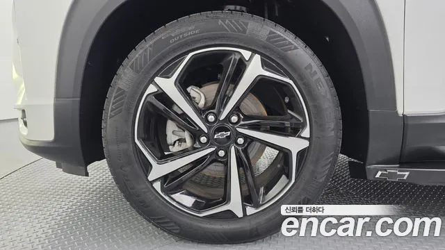 ChevroletGMDaewoo TrailBlazer 2021 thumb 5