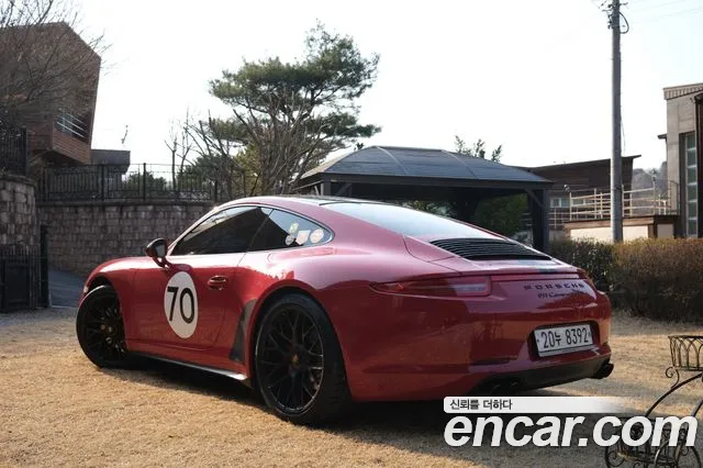Porsche 911 2015 thumb 2