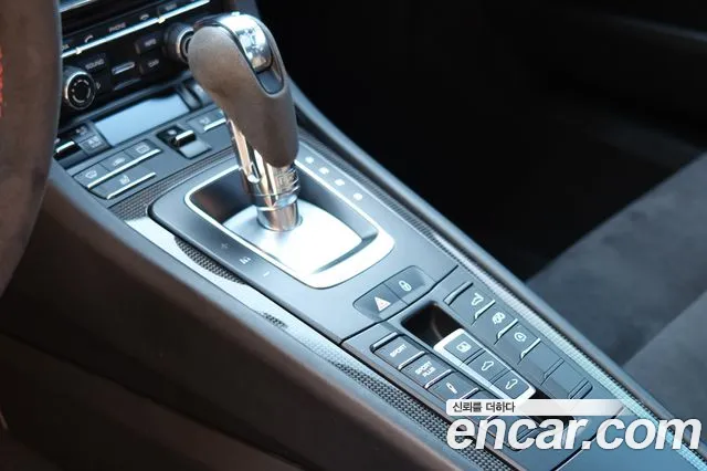 Porsche 911 2015 thumb 9