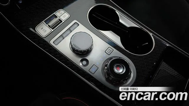 Genesis GV70 2025 thumb 9