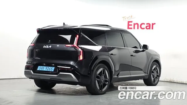 Kia EV9 2023 thumb 2