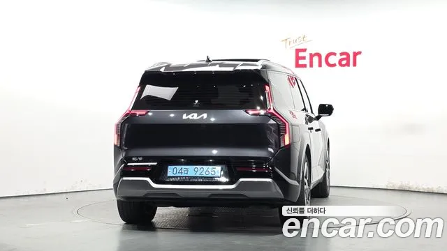 Kia EV9 2023 thumb 4