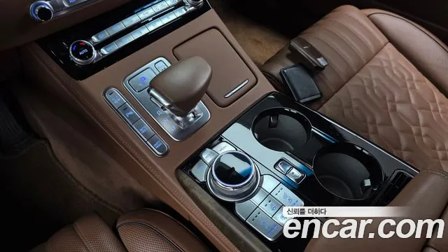 Genesis G90 2019 thumb 9