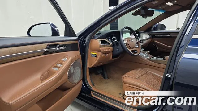 Genesis G90 2019 thumb 10