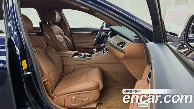Genesis G90 2019 thumb 11