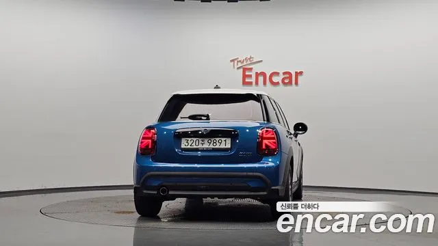 MINI Hatch 2021 thumb 3