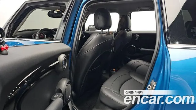 MINI Hatch 2021 thumb 11