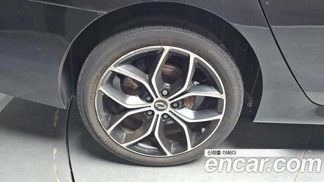 Renault-KoreaSamsung SM5 2014 thumb 5