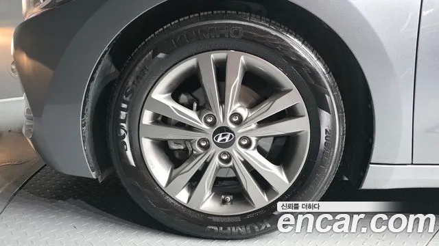 Hyundai Avante 2015 thumb 4