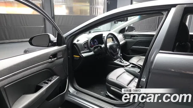 Hyundai Avante 2015 thumb 9