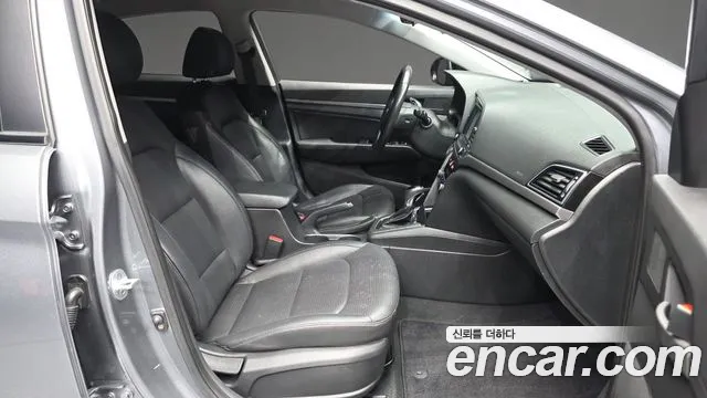 Hyundai Avante 2015 thumb 10