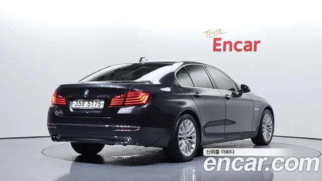 BMW 5-Series 2014 thumb 2