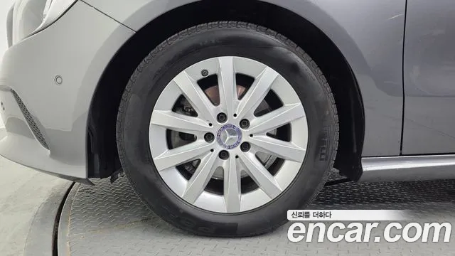 Mercedes-Benz A-Класс 2016 thumb 5