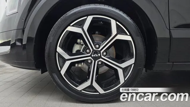 Kia Niro 2023 thumb 5