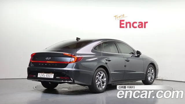 Hyundai Sonata 2022 thumb 2