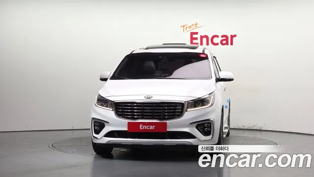 Kia Carnival 2019 thumb 3
