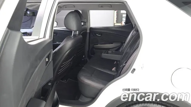 KG_Mobility_Ssangyong TIBOLI 2018 thumb 11