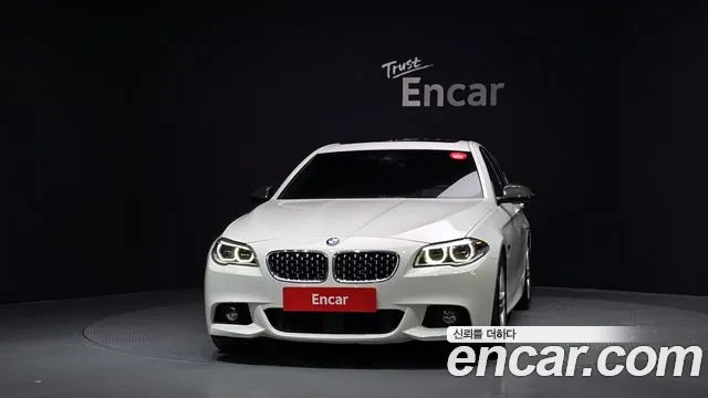 BMW 5-Series 2016 thumb 3