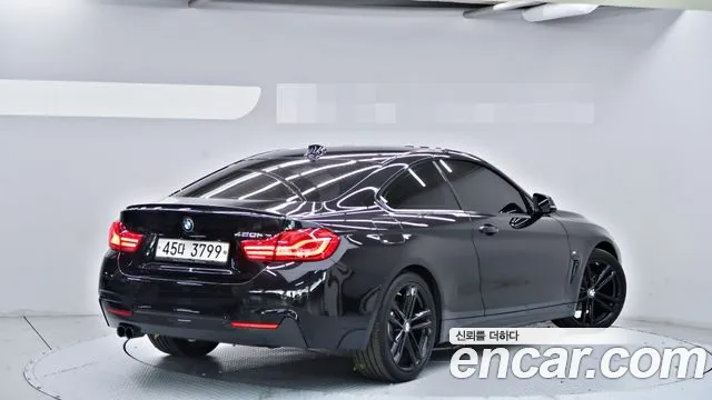 BMW 4-Series 2017 thumb 2