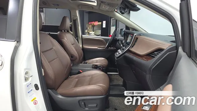 Toyota Sienna 2018 thumb 11