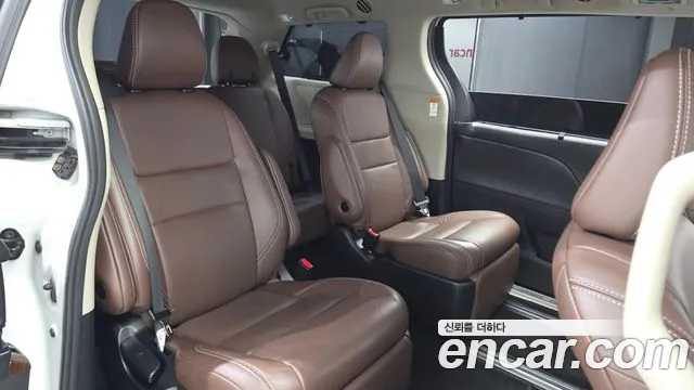 Toyota Sienna 2018 thumb 12