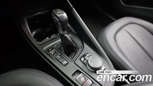 BMW X1 2016 thumb 8
