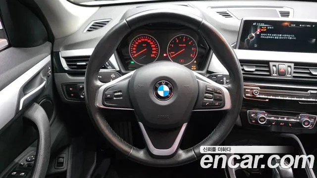BMW X1 2016 thumb 12