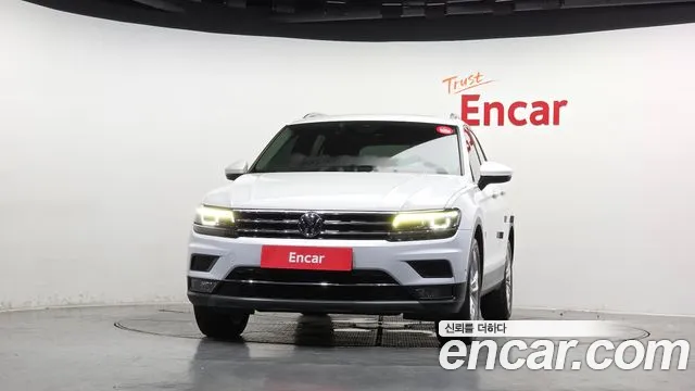 Volkswagen Tiguan 2020 thumb 3