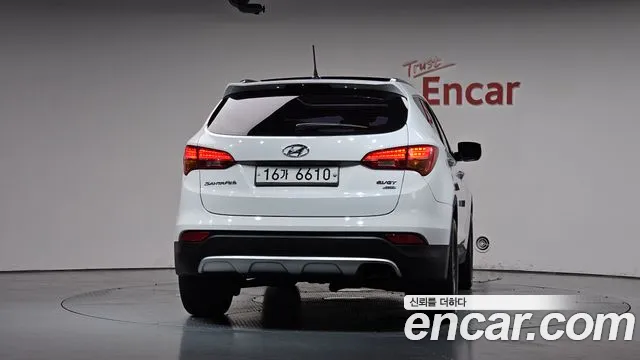Hyundai Santa Fe 2013 thumb 3