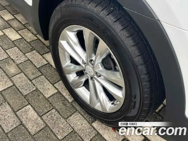 Hyundai Santa Fe 2017 thumb 7