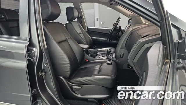 KG_Mobility_Ssangyong KORANDO 2014 thumb 12