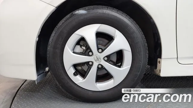 Toyota Prius 2013 thumb 5