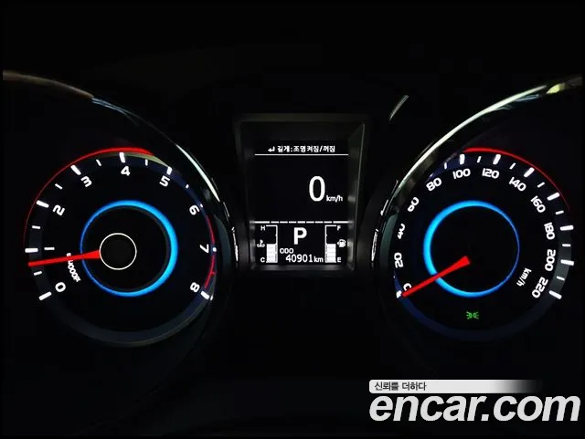 KG_Mobility_Ssangyong TIBOLI 2016 thumb 8
