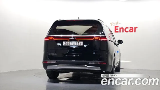 Kia Carnival 2022 thumb 4