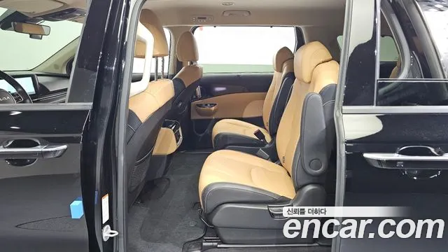 Kia Carnival 2022 thumb 11