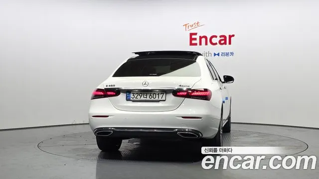 Mercedes-Benz E-Класс 2021 thumb 3