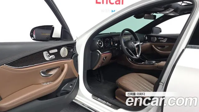 Mercedes-Benz E-Класс 2021 thumb 9