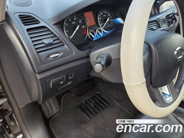 Renault-KoreaSamsung SM5 2011 thumb 9