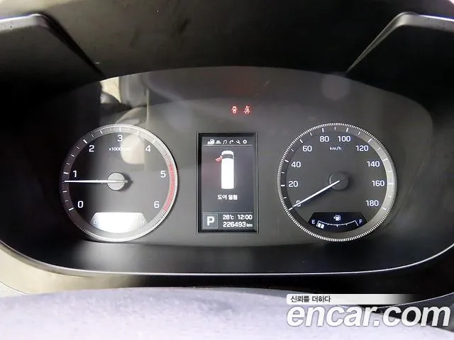 Hyundai Staria 2019 thumb 10