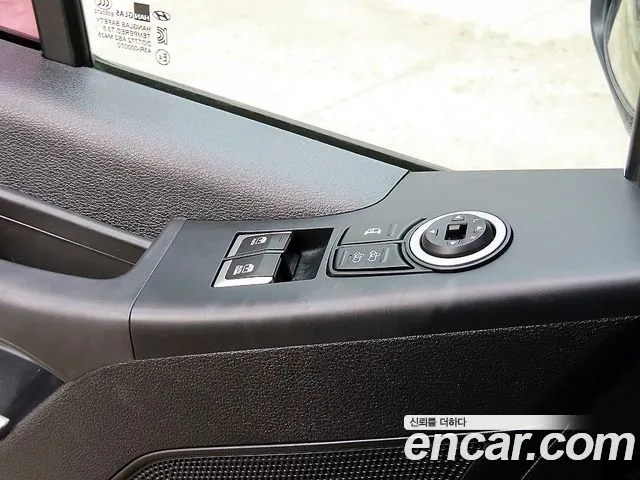 Hyundai Staria 2019 thumb 11