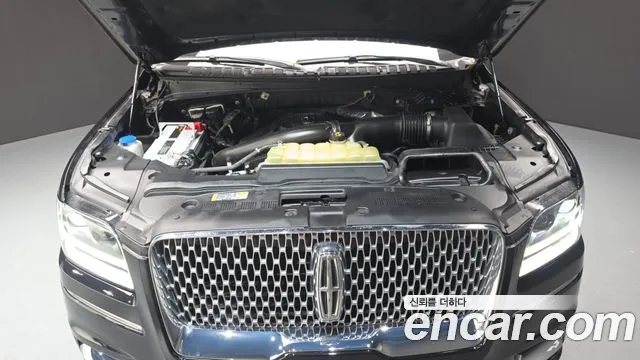 Lincoln Navigator 2020 thumb 6