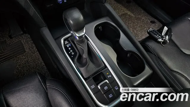 Hyundai Santa Fe 2020 thumb 9