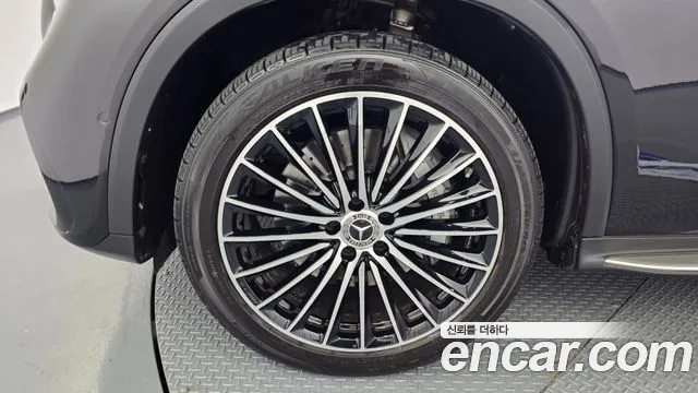 Mercedes-Benz GLC 2023 thumb 5
