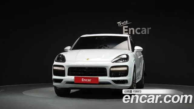 Porsche Cayenne 2023 thumb 3
