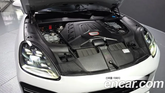 Porsche Cayenne 2023 thumb 6