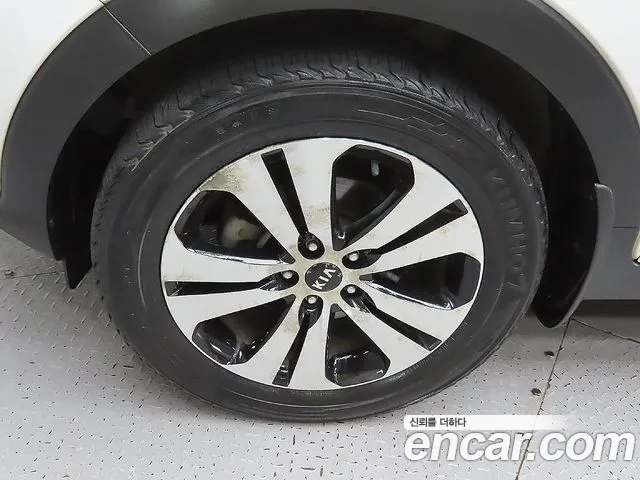 Kia Sportage 2012 thumb 5