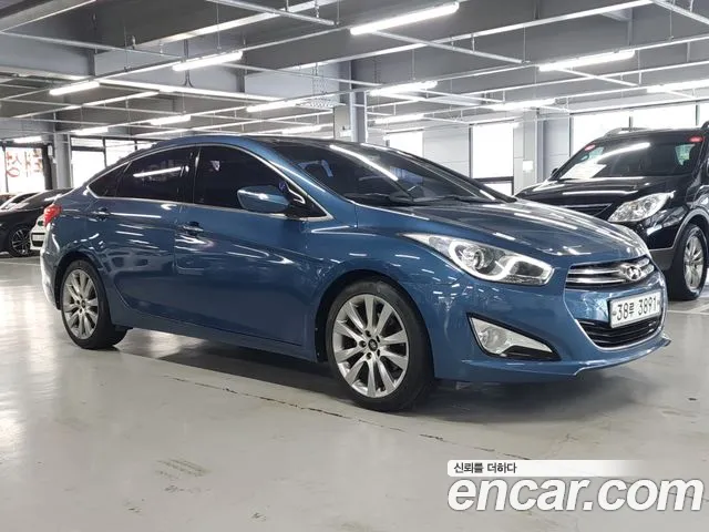 Hyundai i40 2012 thumb 3