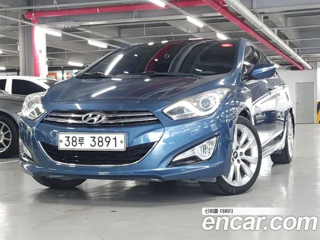 Hyundai i40 2012 thumb 11